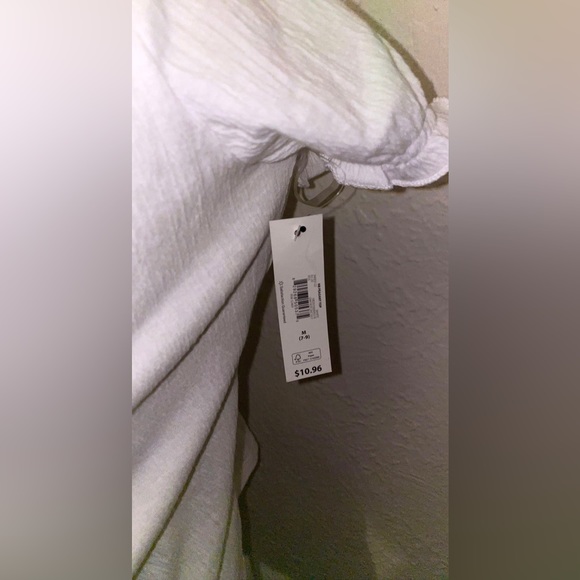 Cute Top - Picture 3 of 3